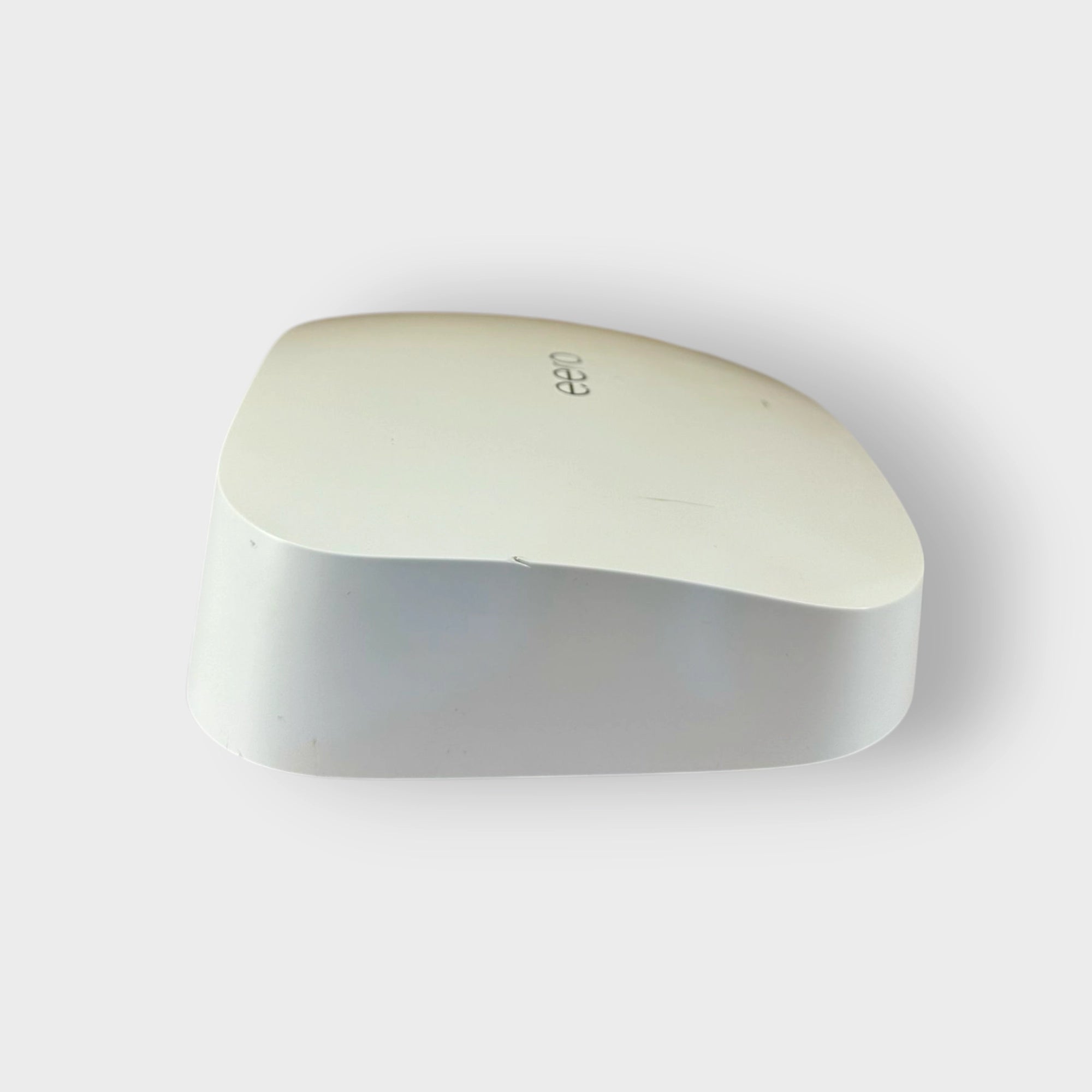 Eero Pro 6 – Tri-Band Mesh WiFi 6 System
